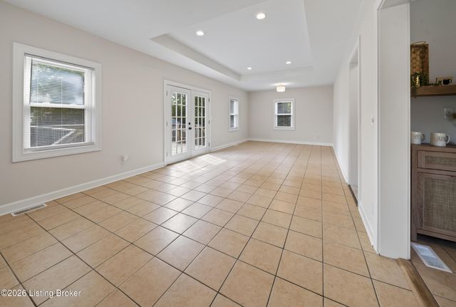116 James St, Elizabethtown, KY 42701
