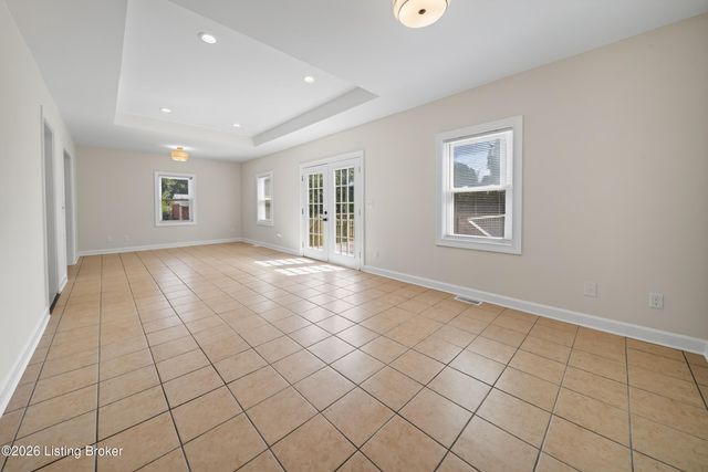 116 James St, Elizabethtown, KY 42701