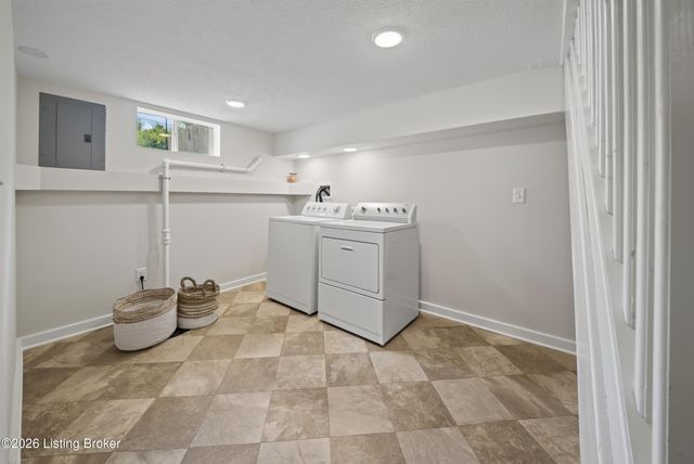 116 James St, Elizabethtown, KY 42701