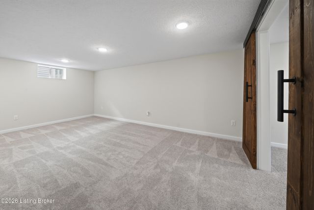 116 James St, Elizabethtown, KY 42701