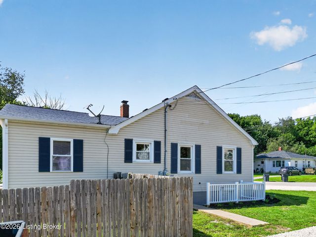 116 James St, Elizabethtown, KY 42701
