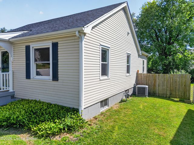 116 James St, Elizabethtown, KY 42701