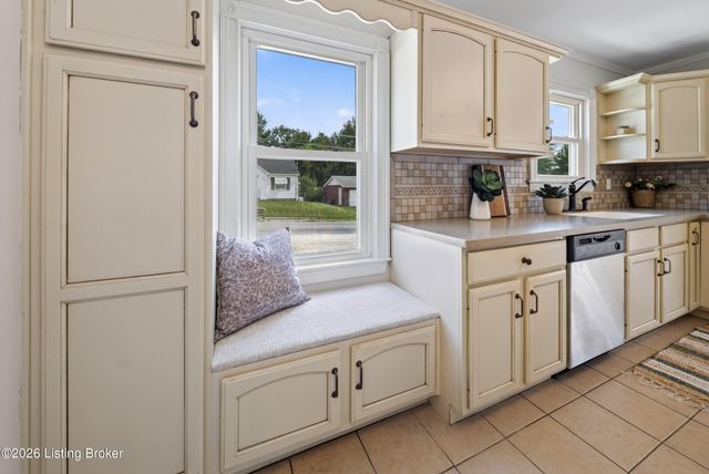 116 James St, Elizabethtown, KY 42701
