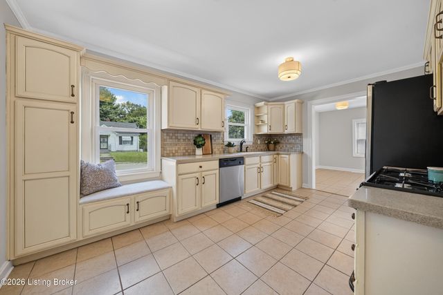116 James St, Elizabethtown, KY 42701
