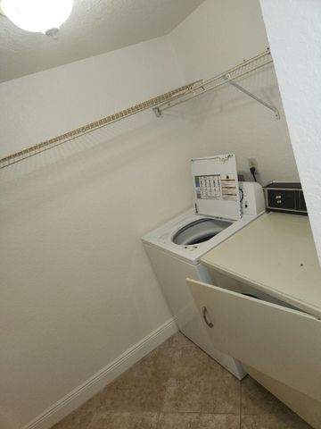 702 Sunny Pine Way G1, Greenacres, FL 33415