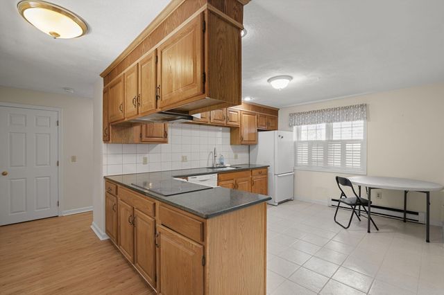 16 Hilltop Drive UNIT 16, Sandwich, MA 02563