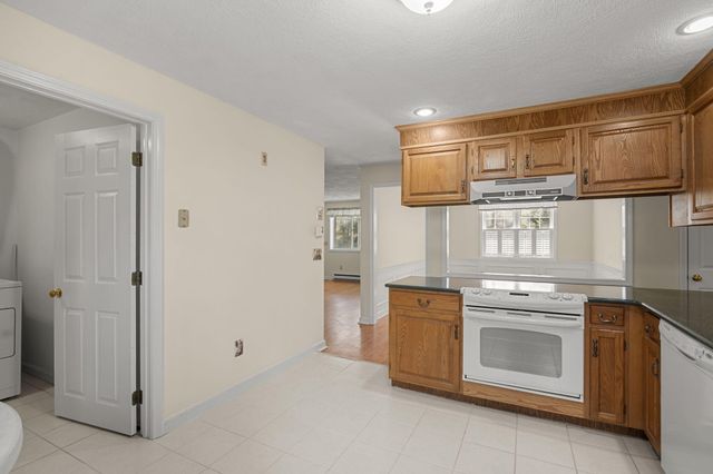 16 Hilltop Drive UNIT 16, Sandwich, MA 02563