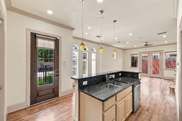 931 W 23rd Street K, Houston, TX 77008