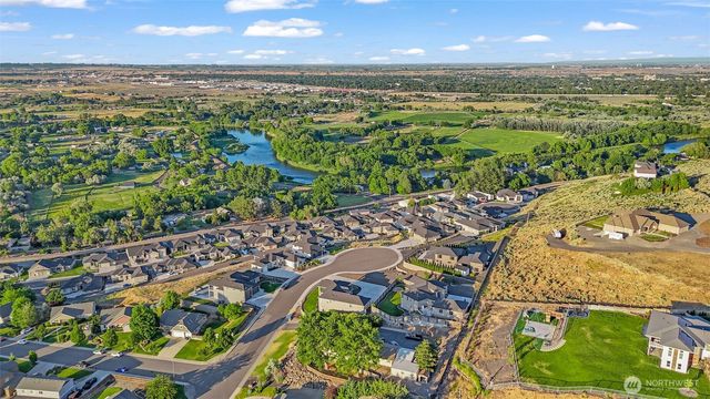 3560 Orchard St, West Richland, WA 99353