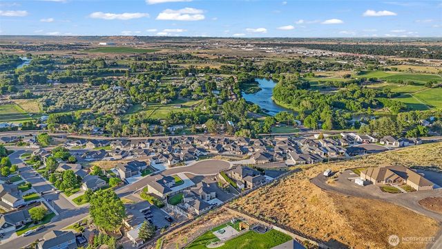 3560 Orchard St, West Richland, WA 99353