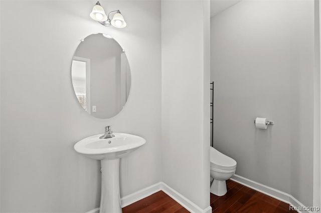 49681 S Glacier, Northville, MI 48168