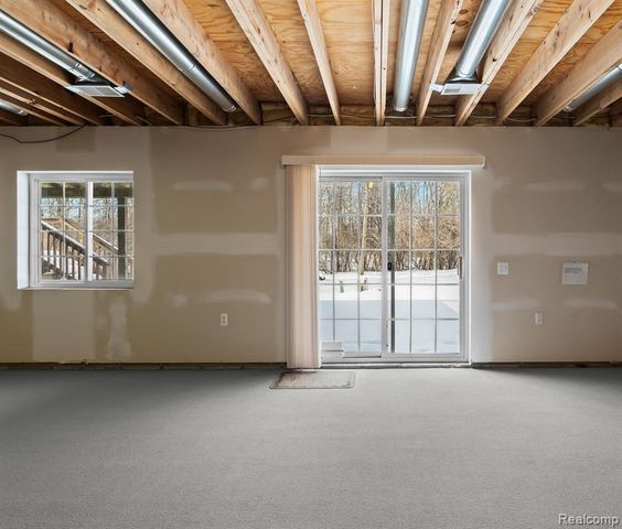 49681 S Glacier, Northville, MI 48168