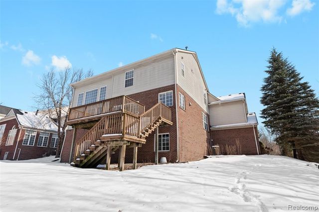 49681 S Glacier, Northville, MI 48168