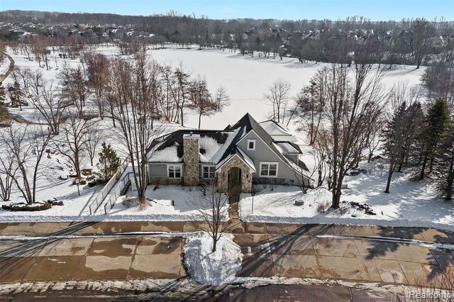 49681 S Glacier, Northville, MI 48168