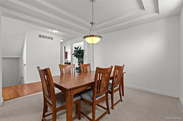 49681 S Glacier, Northville, MI 48168