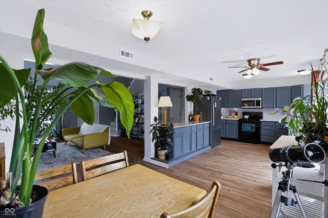 6105 Lakeside Manor Avenue, Indianapolis, IN 46254