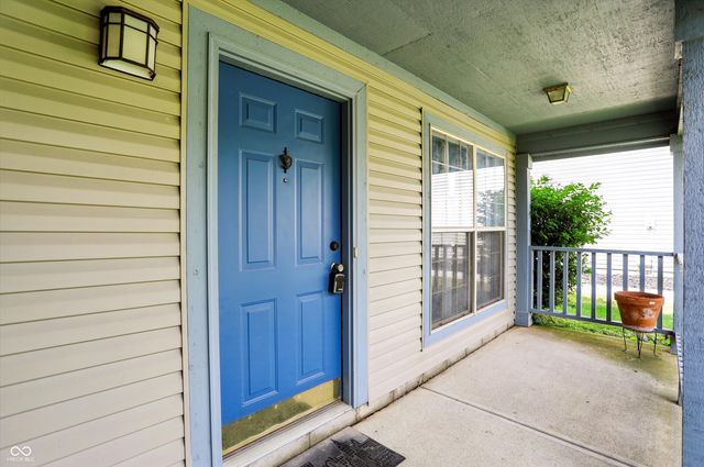 6105 Lakeside Manor Avenue, Indianapolis, IN 46254