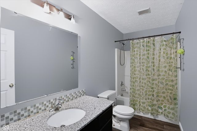 6105 Lakeside Manor Avenue, Indianapolis, IN 46254