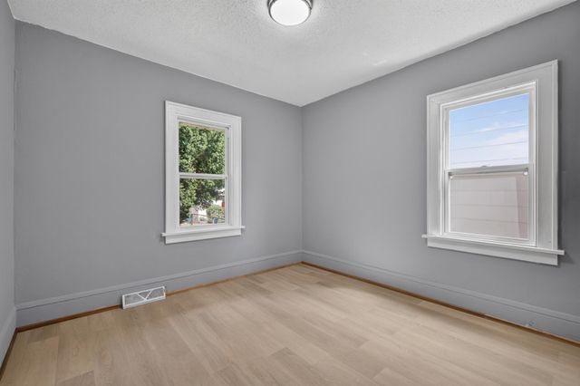 1227 Arkwright Street, Saint Paul, MN 55130