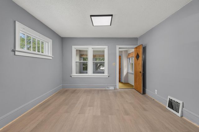 1227 Arkwright Street, Saint Paul, MN 55130