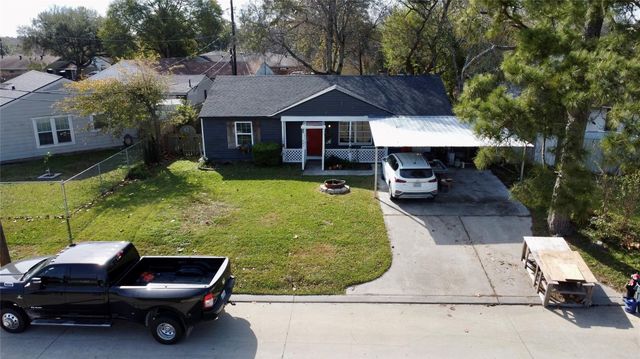 603 Briarwood Drive, Baytown, TX 77520