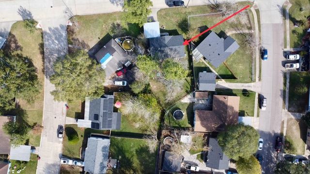 603 Briarwood Drive, Baytown, TX 77520