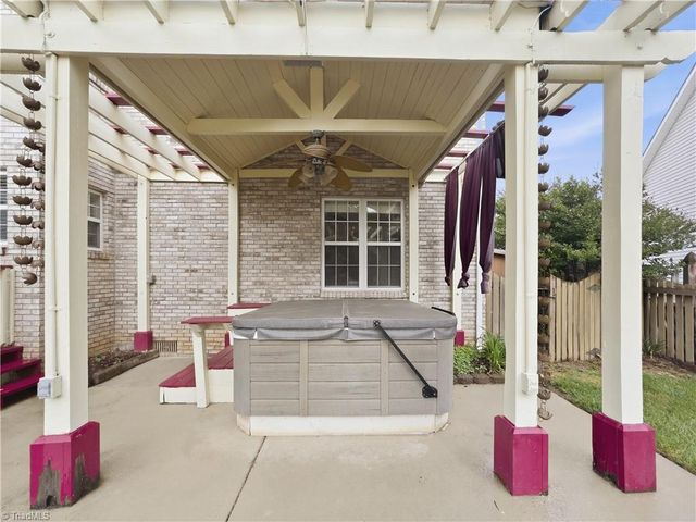 4332 Southern Oak Drive, High Point, NC 27265