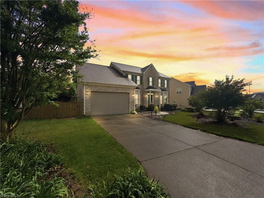 4332 Southern Oak Drive, High Point, NC 27265