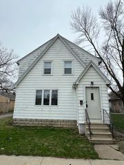 207 7th Street SW, Austin, MN 55912