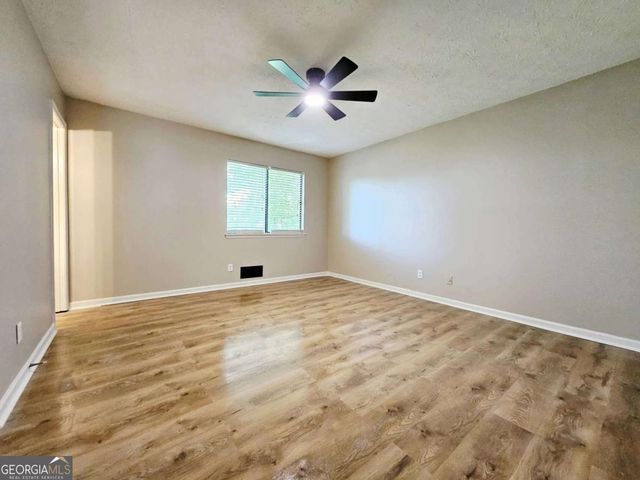 1178 Indian Way, Lilburn, GA 30047