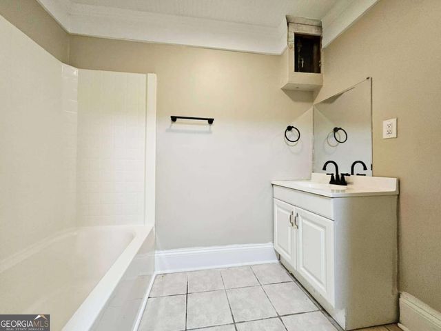 1178 Indian Way, Lilburn, GA 30047