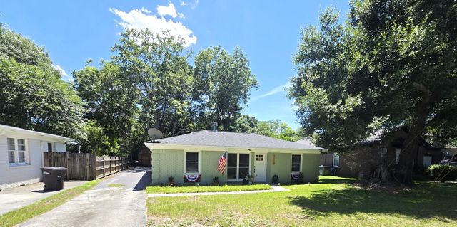 1113 N Shadow Drive, Mount Pleasant, SC 29464