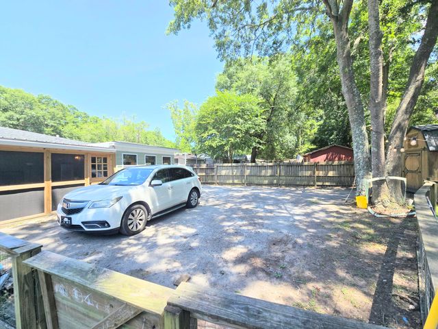 1113 N Shadow Drive, Mount Pleasant, SC 29464