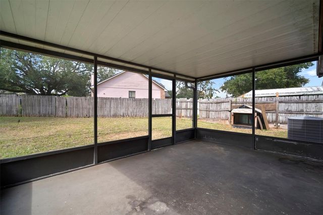 810 BLACK KNIGHT DRIVE, Valrico, FL 33594