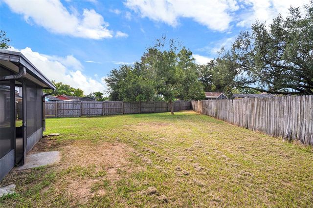 810 BLACK KNIGHT DRIVE, Valrico, FL 33594