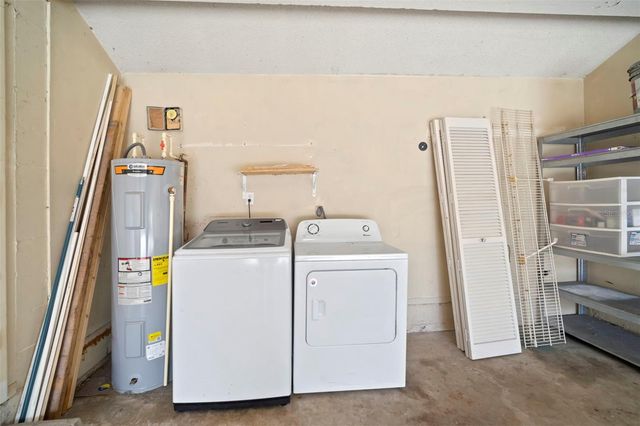 810 BLACK KNIGHT DRIVE, Valrico, FL 33594