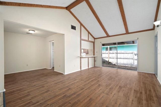 810 BLACK KNIGHT DRIVE, Valrico, FL 33594