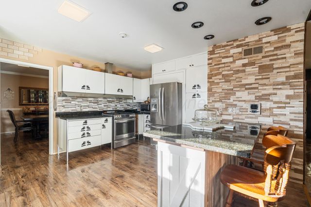 2712 N DUNCAN Street, Pampa, TX 79065