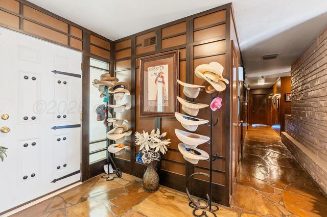 2712 N DUNCAN Street, Pampa, TX 79065