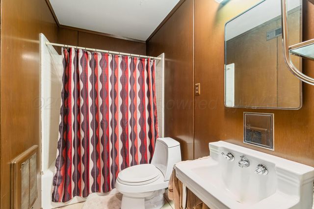 2712 N DUNCAN Street, Pampa, TX 79065