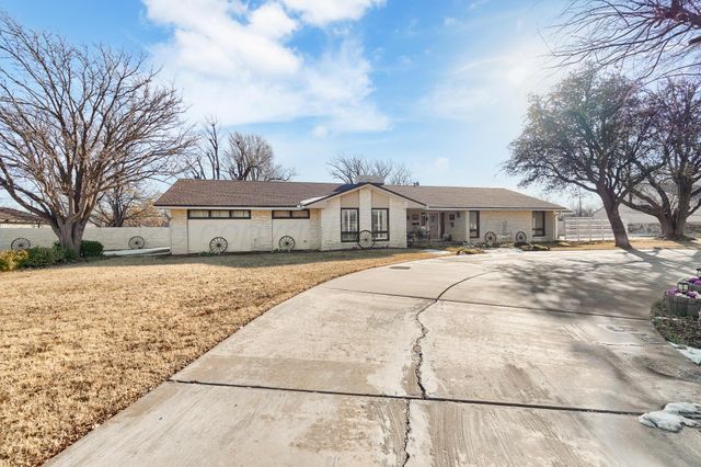 2712 N DUNCAN Street, Pampa, TX 79065