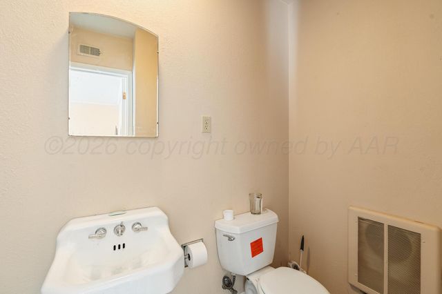 2712 N DUNCAN Street, Pampa, TX 79065