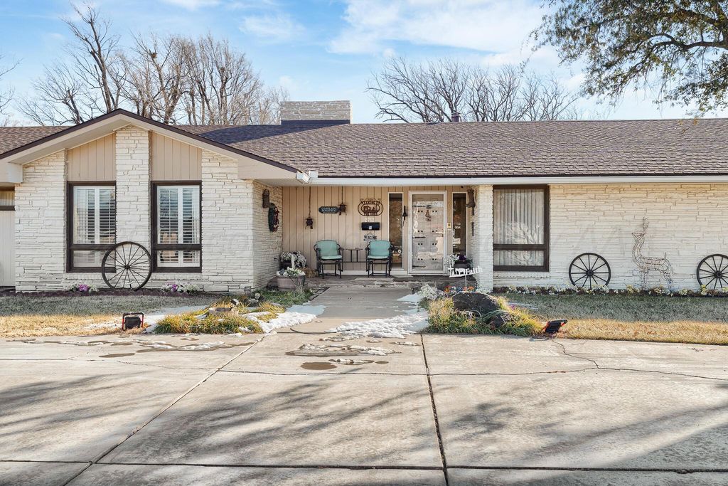 2712 N DUNCAN Street, Pampa, TX 79065