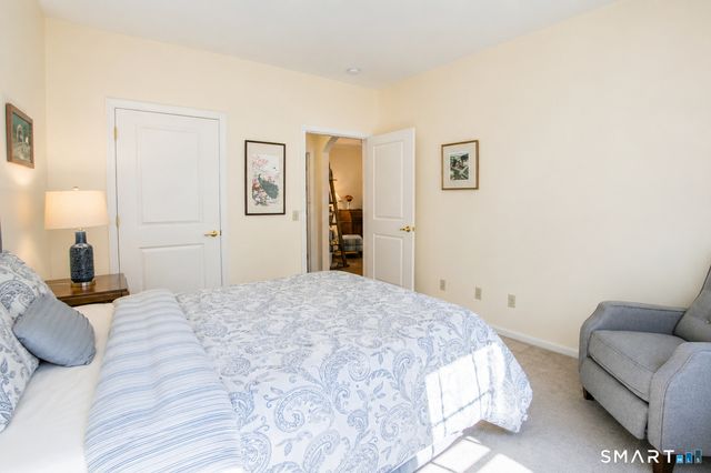 1 West Street 310, Simsbury, CT 06070