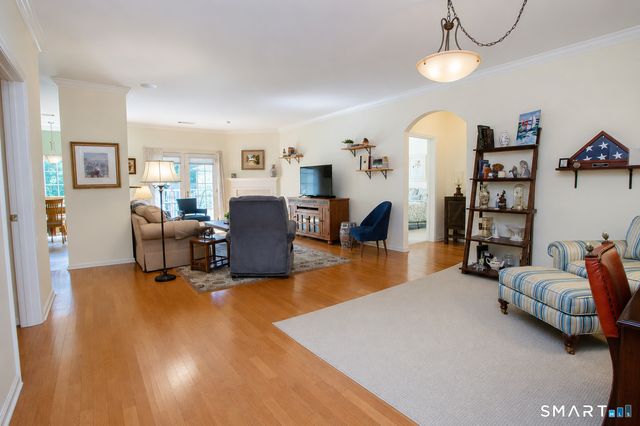 1 West Street 310, Simsbury, CT 06070