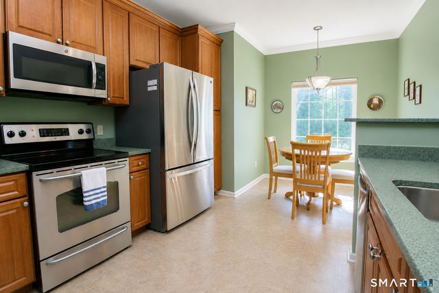 1 West Street 310, Simsbury, CT 06070