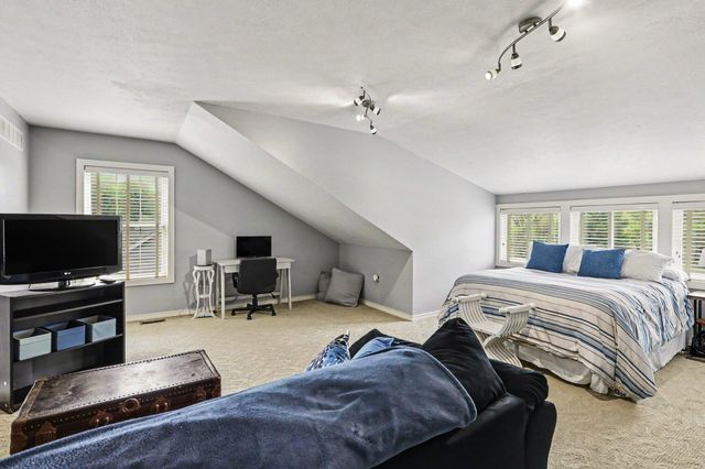 15 Longmeadow Drive, Niles Twp, MI 49120