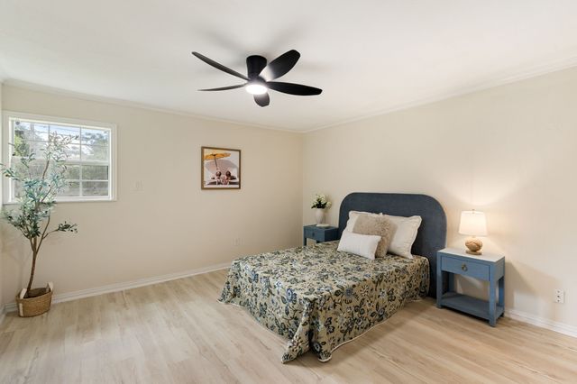 4121 Alamo Avenue, Fort Worth, TX 76107
