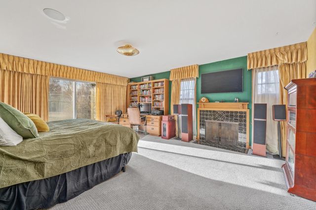 4703 Looman St, Wichita, KS 67220