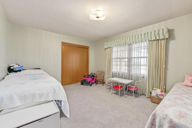 4703 Looman St, Wichita, KS 67220